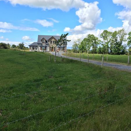 Annies Meadow. Villa Knock  Buitenkant foto