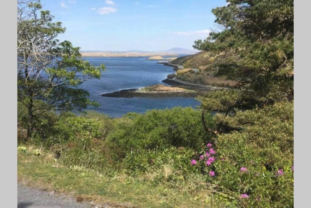 Annies Meadow. Villa Knock  Buitenkant foto