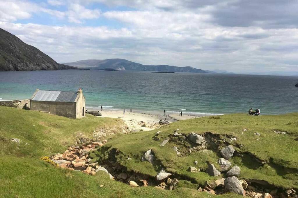 Annies Meadow. Villa Knock  Buitenkant foto